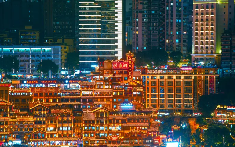 西南地区教学照明设备选购指南：护眼灯与无影灯适用场景解析